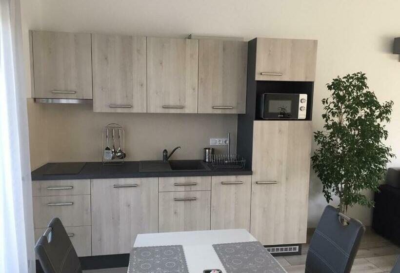 Jókai Apartman