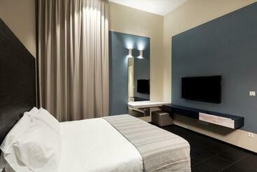 پانسیون Salina Luxury Suites