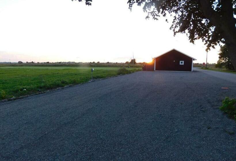 مبيت وإفطار Drottning ödas Boende