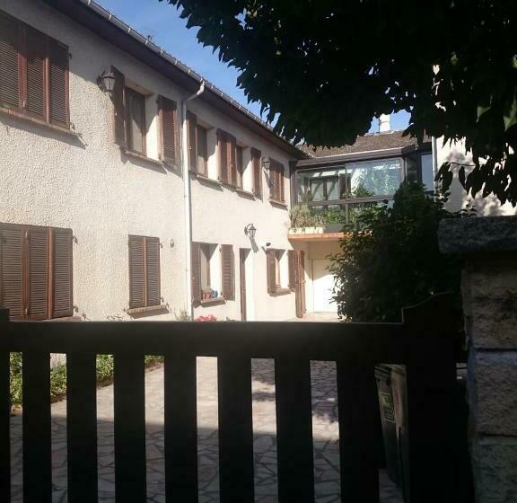 تختخواب و صبحانه La Campagne Dans La Ville , Maison D Hôtes