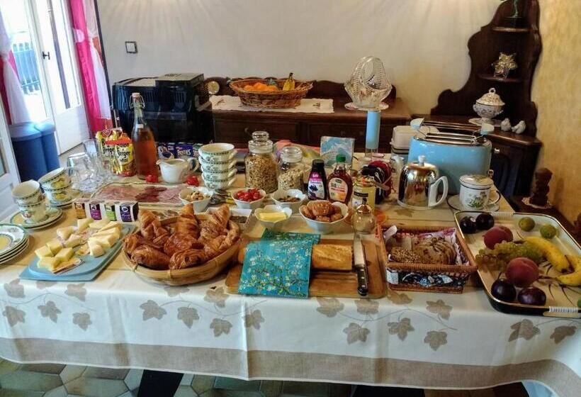 تختخواب و صبحانه Les Ecureuils