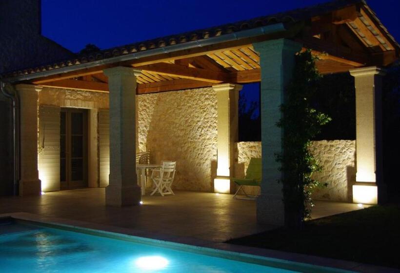 住宿加早餐  Uzes Decouvertes