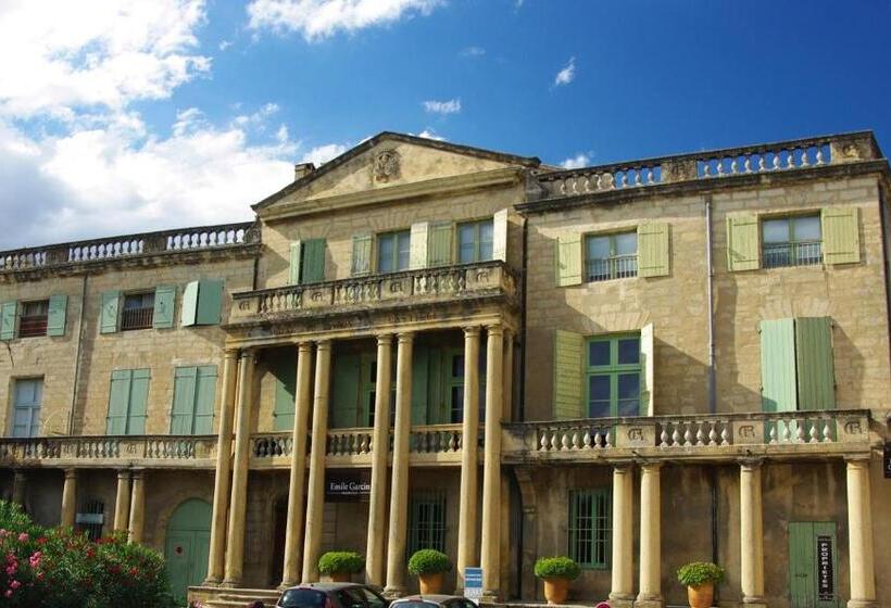 住宿加早餐  Uzes Decouvertes