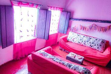 Hostel Ateliê Laroyê