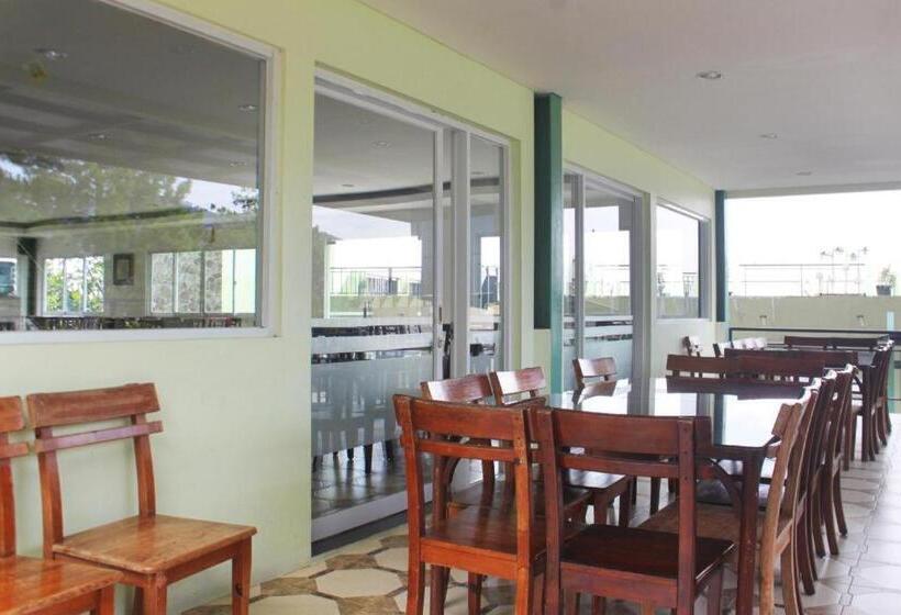 هتل Graha Widjaja