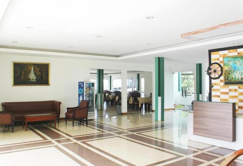 هتل Graha Widjaja