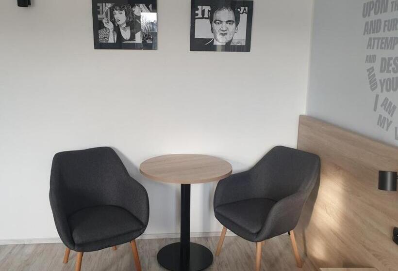 هتل Penzion Via Ferrata