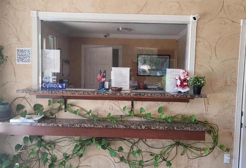 모텔 Benbrook Inn & Suites