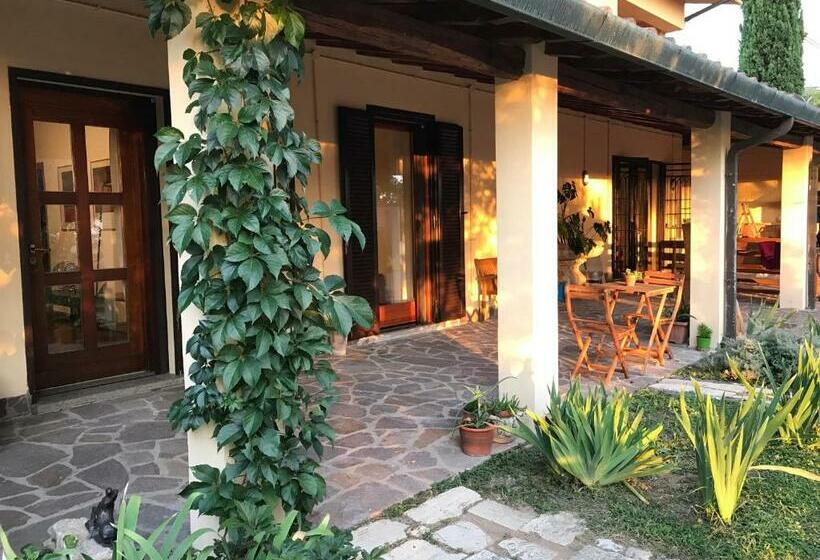 بنسيون Botanea Guest House