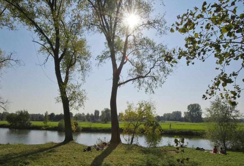 بنسيون Mooiwater