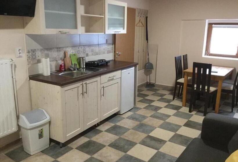 민박 Natúra Panzió&apartmanház