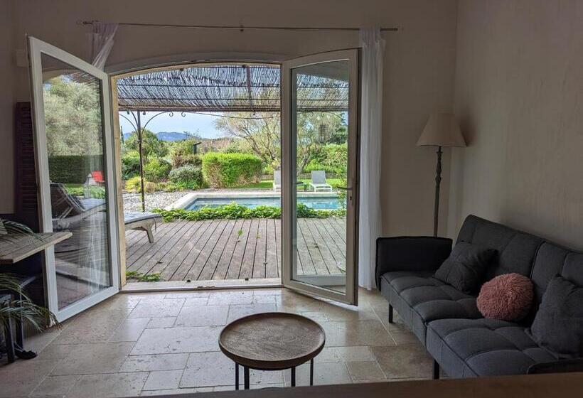 ペンション L Esquiroù