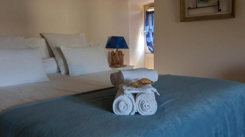 مبيت وإفطار Aux Penates De Toni Beauval