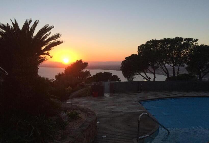 تختخواب و صبحانه Casa De L’albada