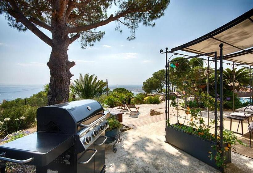 تختخواب و صبحانه Casa De L’albada