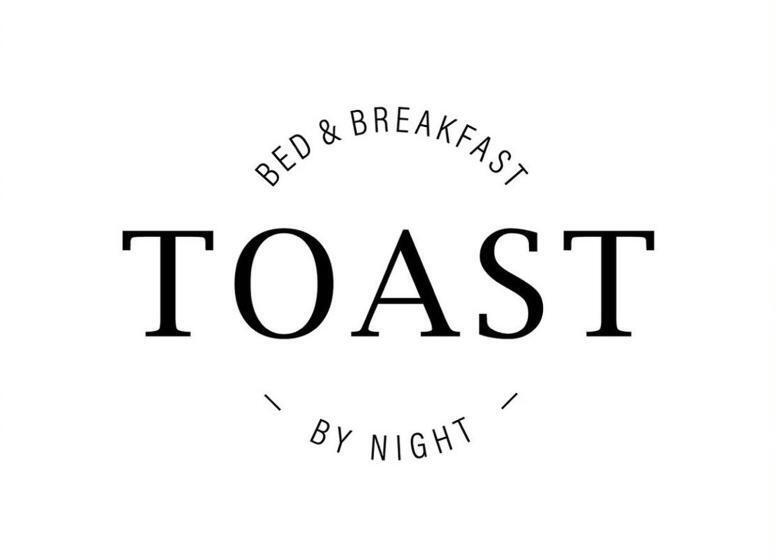 تختخواب و صبحانه Toast By Night
