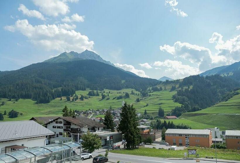 ホテル B&b La Tgamona