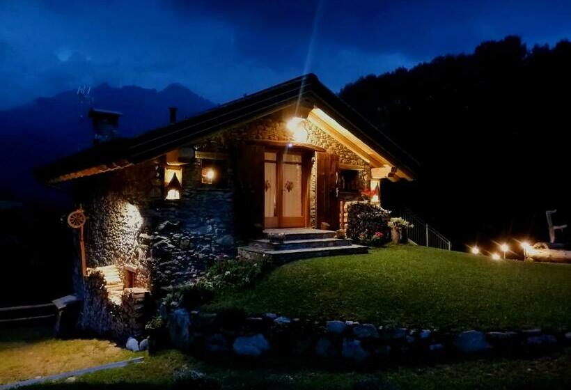ペンション Chalet Cuore Selvatico