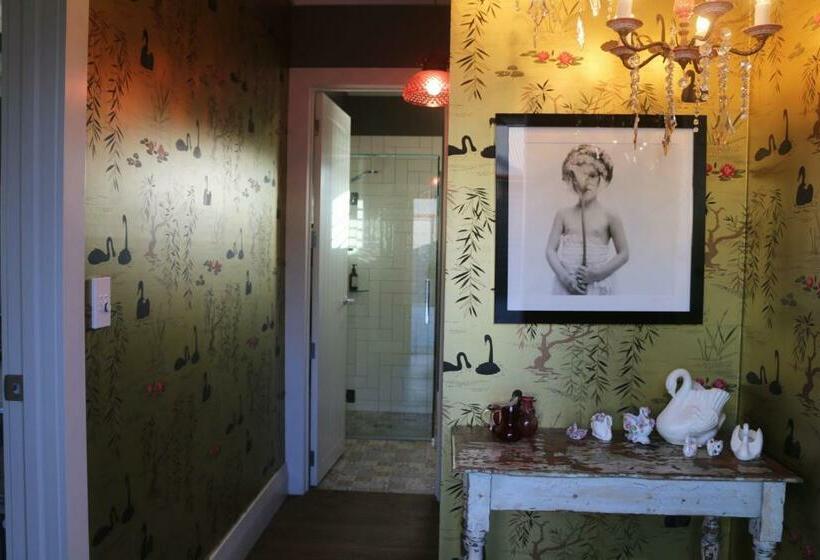 بنسيون Luxurious Escape,matakana