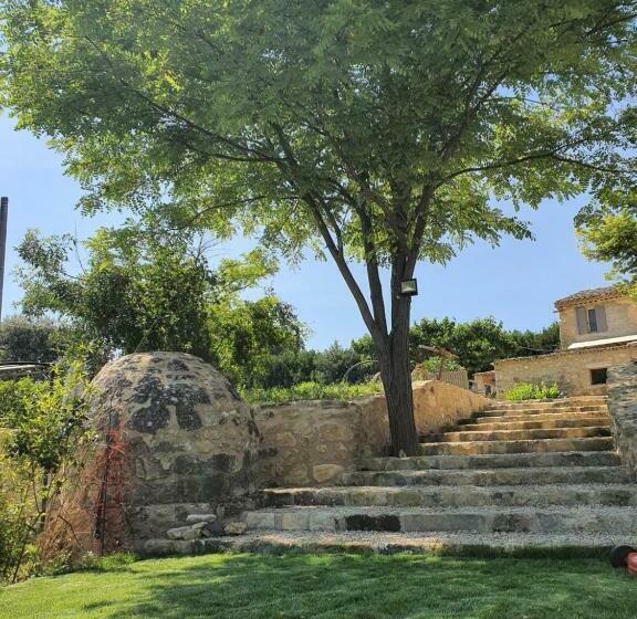 ベッドアンドブレックファースト Locations Insolites Vie En Plein Air Cabane Et Tipi Bastide Bellugue Maison D Hôtes Reseau Bienvenue