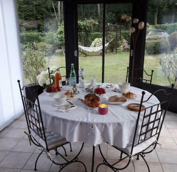 مبيت وإفطار à L Orée Du Bois