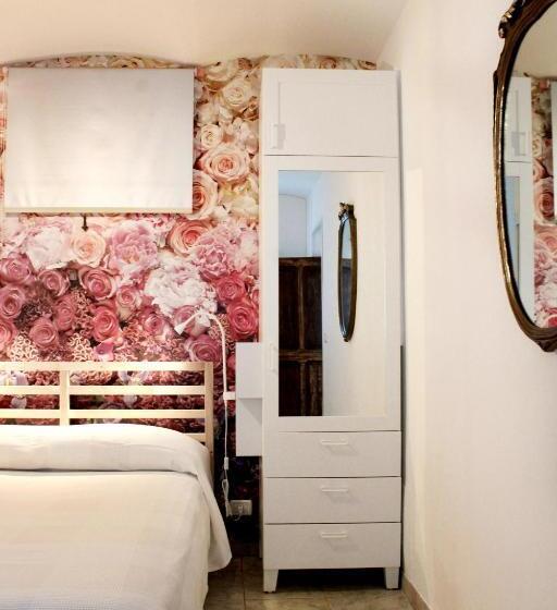 مبيت وإفطار Villa Belvedere Langhe