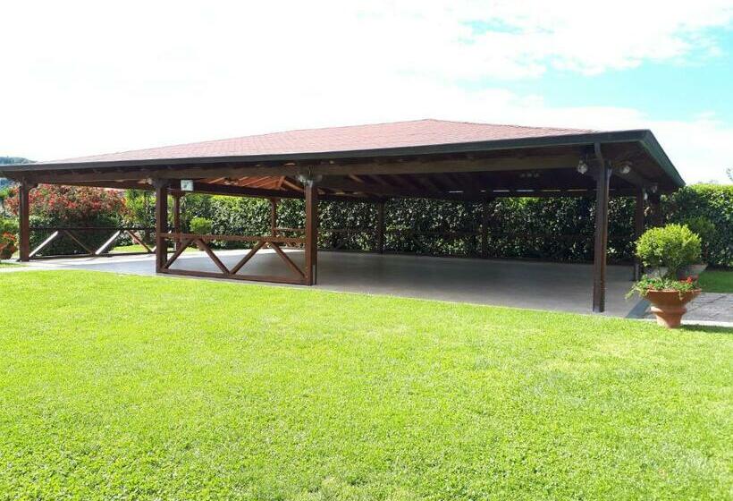 צימר Saturnia Garden