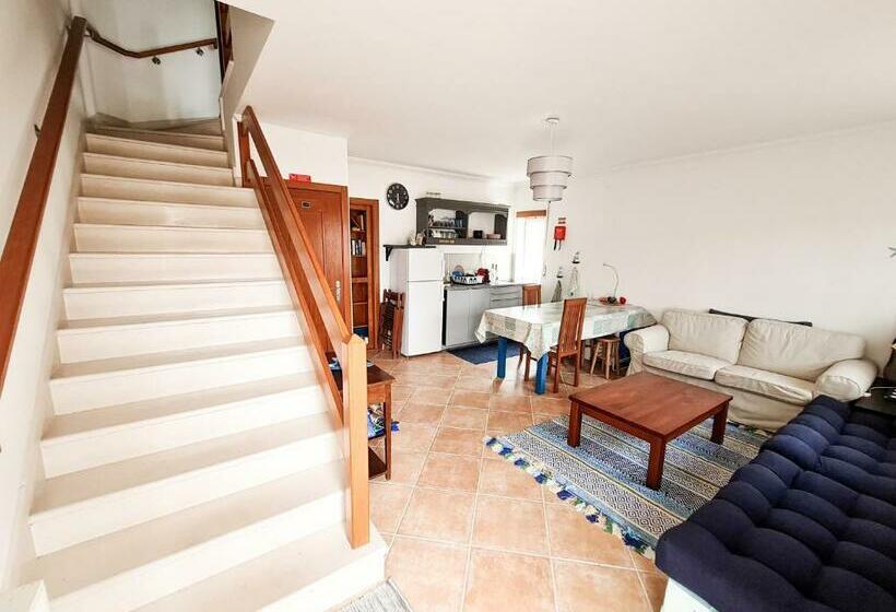 هاستل Cloud To Chill Surfhouse Baleal