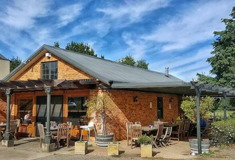 Отель Eling Forest Winery