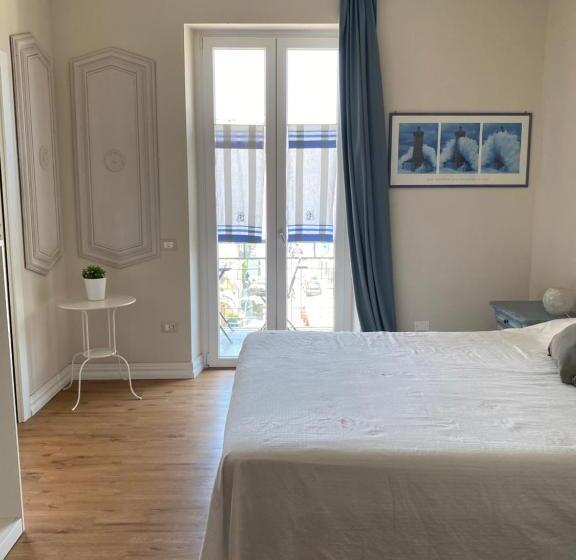 پانسیون Affittacamere Via Roma 12