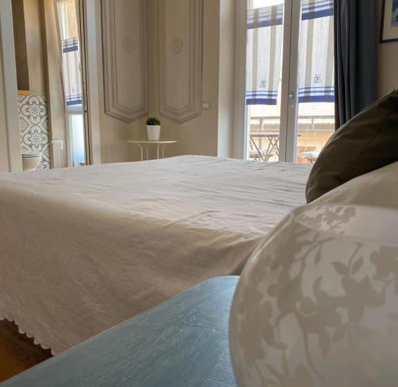 پانسیون Affittacamere Via Roma 12