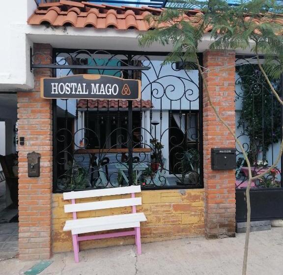 پانسیون Hostal Mago