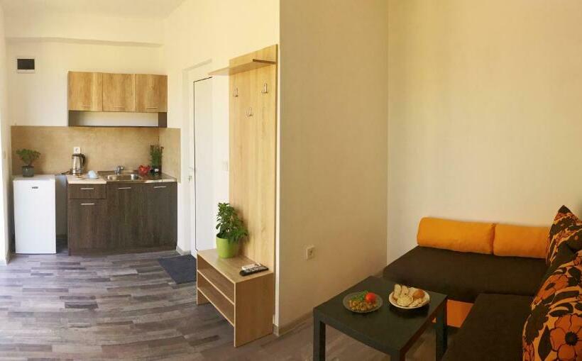 پانسیون Karia Apartments