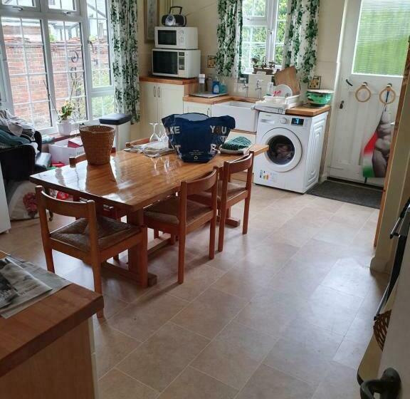 مبيت وإفطار Old Coach House