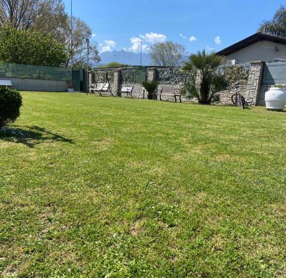 펜션 Camera Con Giardino E Piscina