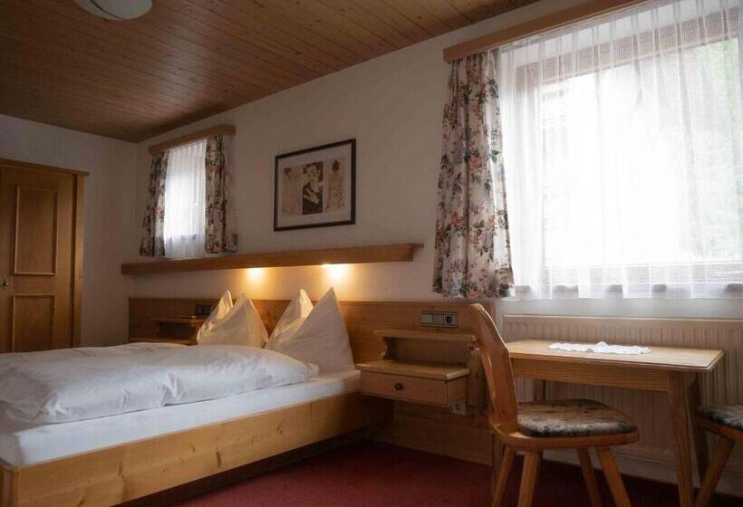 Пансион Haus Tanneck