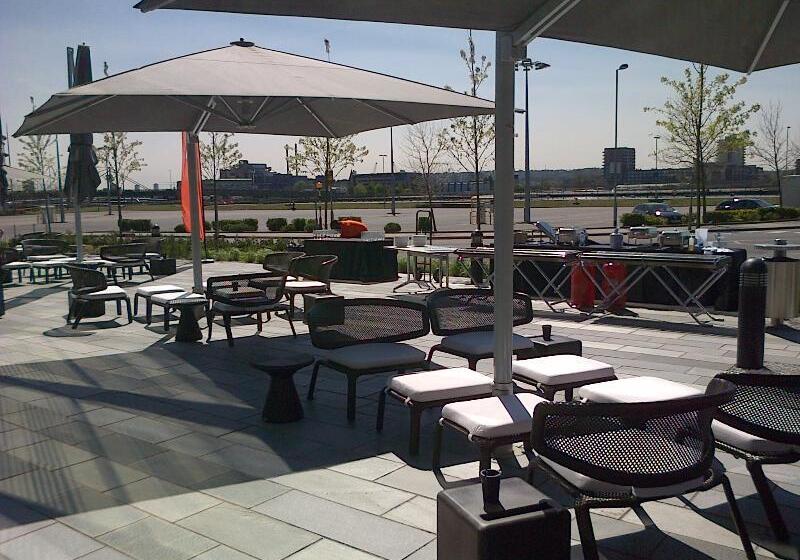 هتل Aloft London Excel