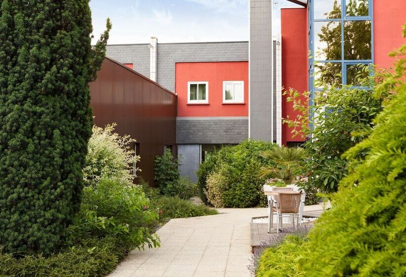 ホテル Kyriad Direct Rennes Ouest