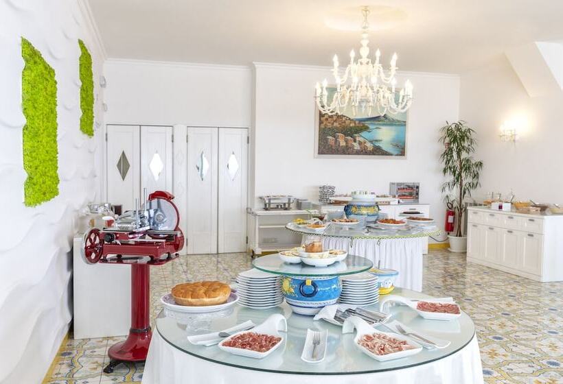 ホテル La Madonnina