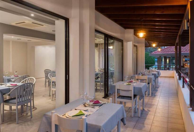 Matoula Beach Hotel