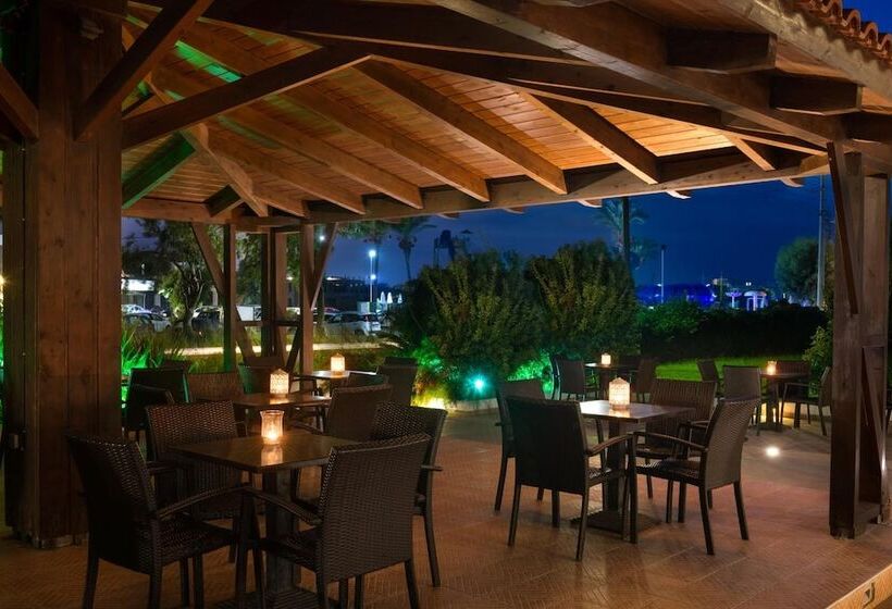 Matoula Beach Hotel
