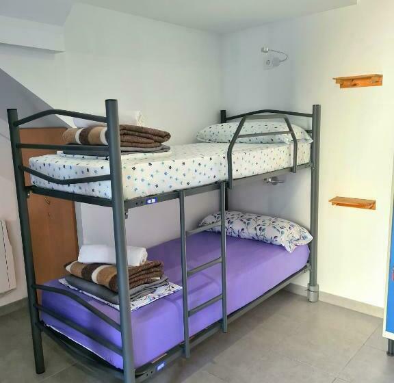 Albergue O Marco Hostel