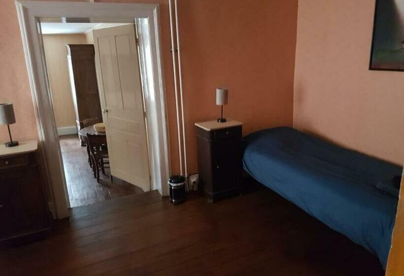 צימר Bed En Breakfast Le Chateau