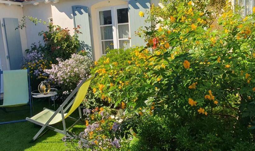 Bed and Breakfast La Passerose 3 Pièces Avec Jardin Au Calme,à 300m De La Plage