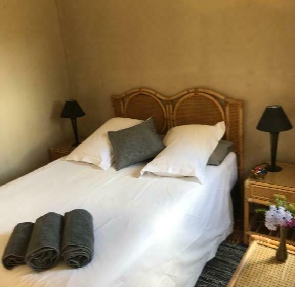 ホテル Bare Necessities, Nudist Only Venue Naturist, Clothes Free