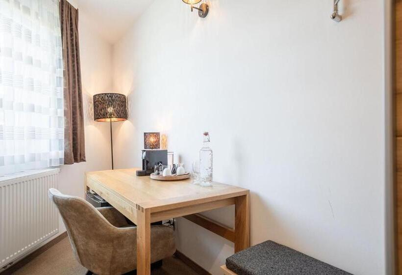 پانسیون Casa Plus