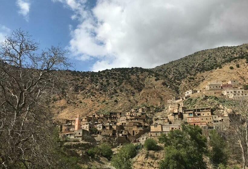 مبيت وإفطار Amlougui House