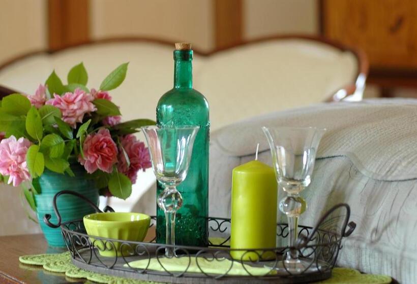 צימר Le Manoir Du Rocher