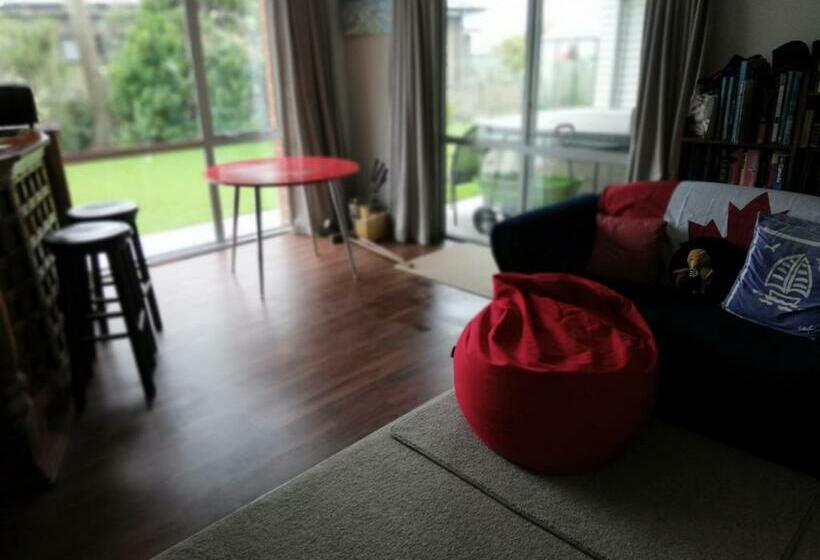 تختخواب و صبحانه Whaka Heights