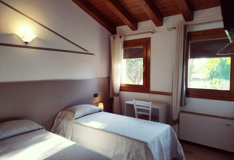 هتل Agriturismo Le Colonie